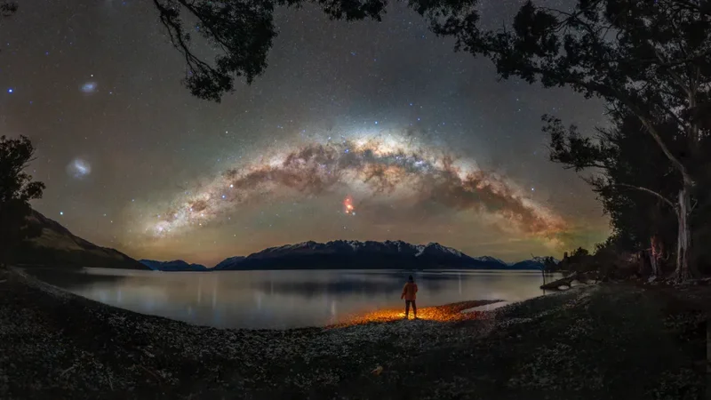 雪山星湖