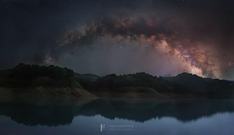 水鉴星河